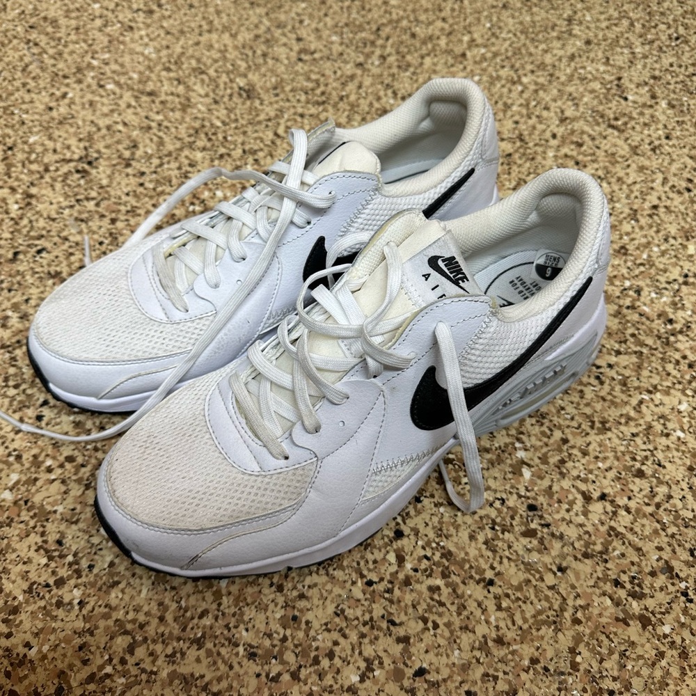 Nike Men's Air White and Black Sneakers